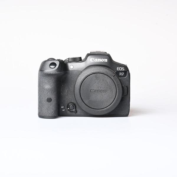 Occasion__Canon_EOS_R7_Body