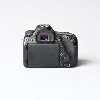 Occasion__Canon_80D_body_1